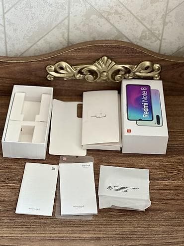 Telefon qurusu. Whatsapp var