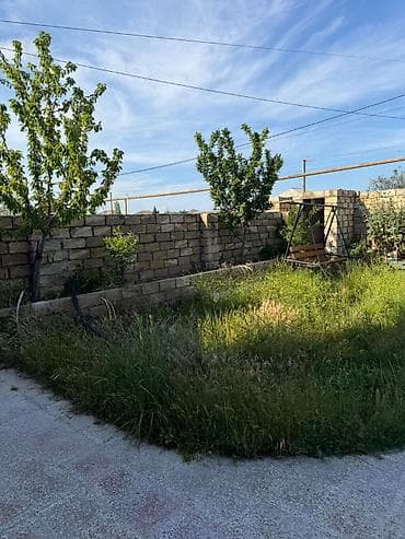 kreditle satilan evler: Sabuncu rayonu,Bilgeh qesebinde yola yaxin mesafede iki mertebeli ev — 2