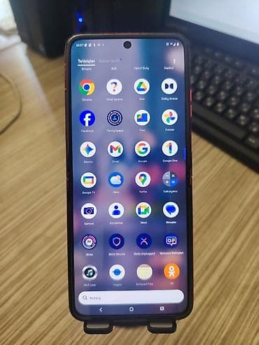 smart tv: Motorola Razr 40 Ultra, 256 GB, rəng - Çəhrayı, Sensor, Barmaq izi, Simsiz şarj — 5