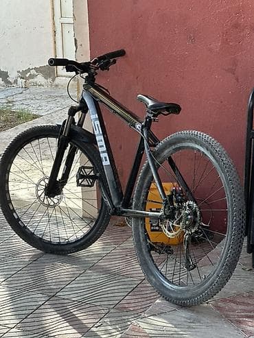 İSMA dağ velosipedi - Çərçivə: alüminium, hardtail dizayn - Təkərlər — 2