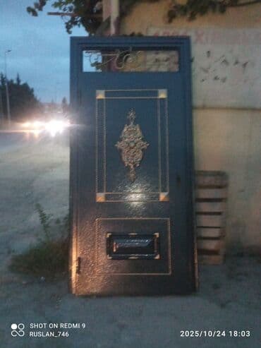 işlənmiş dəmir qapilar: Salam aleykum her gure qapilarin resotkalarin pirillalarin munasib — 10
