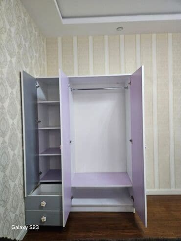 Oğlan və qız üçün, 3 qapılı, Açılan, Düz dolab