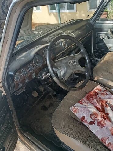 avtomobil ortukleri: VAZ (LADA) 2106: 0.6 l | 1991 il Sedan — 2