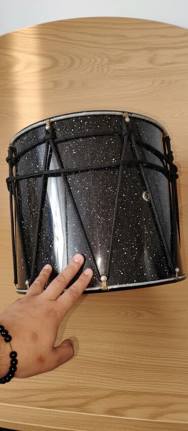 elbrus huseynov riyaziyyat: Nagara oz aletimdir ikidene mikrafonu var — 1