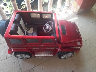 masin ucun xor xor: Mercedes G-Class (AMG üslubunda), qırmızı rəng. Xüsusiyyətlər: - — 5