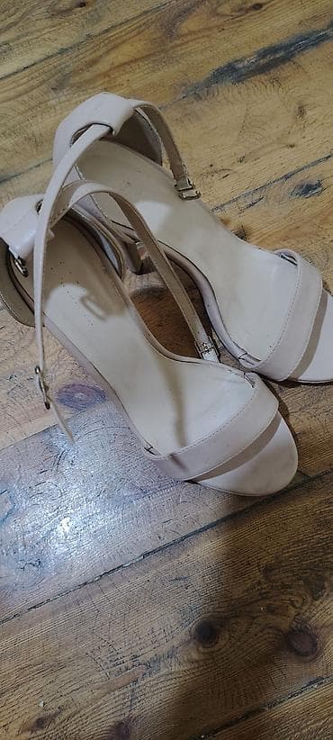 zara canta: ZARA sandal – açıq burunlu, zərif minimal dizayn. - Rəng: açıq — 2