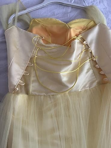 buta formasinda xonca: Sarı rəngdə uzun ziyafət/libas - Stil: A-kəsimli, tül ətəkli — 2