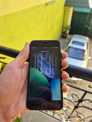 12 iphone: IPhone SE 2022, 64 GB, Jet Black — 3