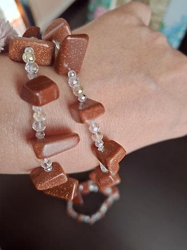 Qadın geyimləri: Anvantyurin daşları və kristal muncuqlardan hazırlanmış boyunbağı və — 8