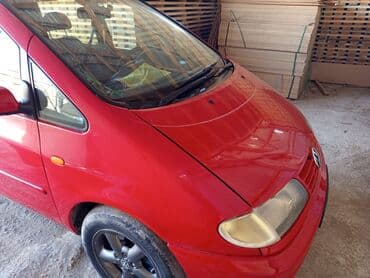 volkswagen type: Volkswagen Sharan – qırmızı rəngli, geniş və rahat miniven — 3