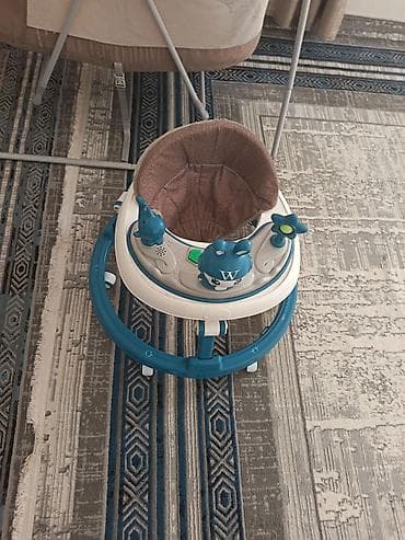 Oğlan və qız üçün, Beşik, Dəst ilə, Matras ilə, Yellənmə mexanizm ilə — 4