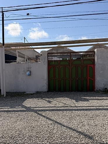 heyet evleri: Ramana qəs. 5 otaqlı, 105 kv. m, Orta təmir — 1