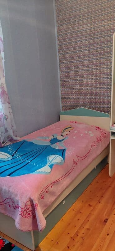 qapi gence: Для девочки и мальчика, 2 односпальные кровати, Письменный стол — 3