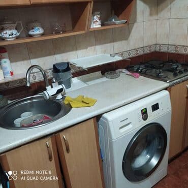 bine atciliqda kiraye ev: Vasmoy bazarı yaxınlığı Bakcell Arenanın yanı 5 mərtəbəli binanın 3-cü — 7