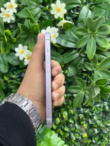 iphone planset: IPhone 14, Face ID — 3