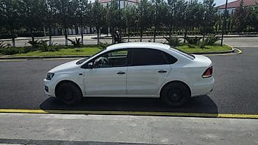 polo 2012: Volkswagen Polo: 1.6 l | 2017 il Sedan — 3
