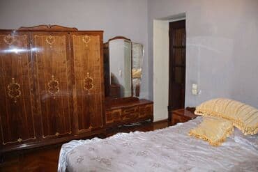 neftcilerde 1 otaqli evlerin qiymeti: Bakı, 2 otaqlı, Köhnə tikili, m. Gənclik, 64 kv. m — 4