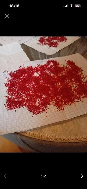 payiza aid sekiller: Safran – əl ilə yığılmış və qurudulmuş . Tər təmiz bilgəh zəfarandi — 2