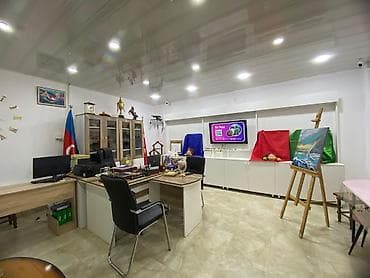 Təcili satılır!!! Şəhərin mərkəzində 8 Noyabr metrosuna piyada 6-7 — 3