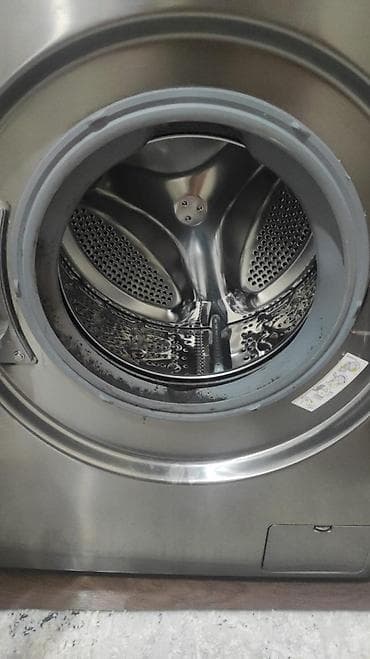 Paltaryuyan LG 7Kg Bircə rezində belə ləkəsi var İşləməyində heç bir — 3