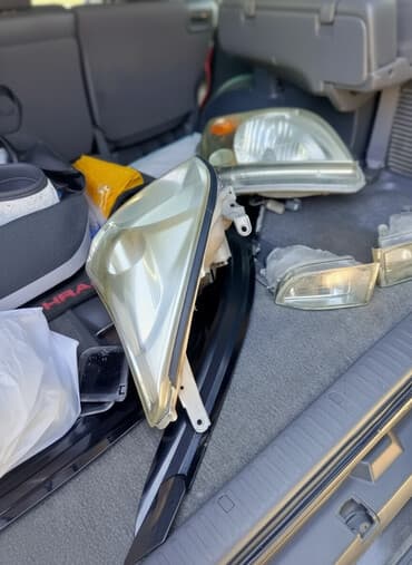 maşın ucun işıqlar: Komplekt, Duman əleyhinə faralar, Toyota, 2008 il, Orijinal, Yaponiya, İşlənmiş — 2