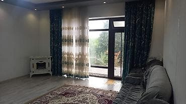 1 otagli evler: Xaçmaz şəhərində həyət evi kirayə verilir. 🏠 Ev yaşayış üçün tam — 8