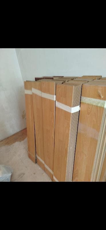 *ZB* *Laminat* Qiymət *kV 6.50 manat* Almanyanin 8 lik. 55 m/kVçox