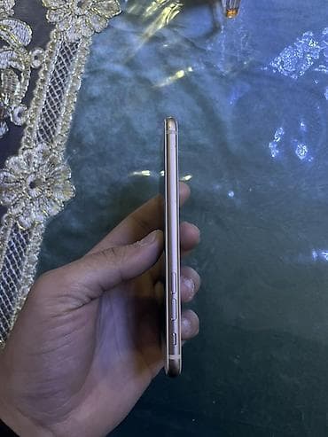 su plesosu: IPhone 8, 64 GB, Gümüşü, Barmaq izi — 2