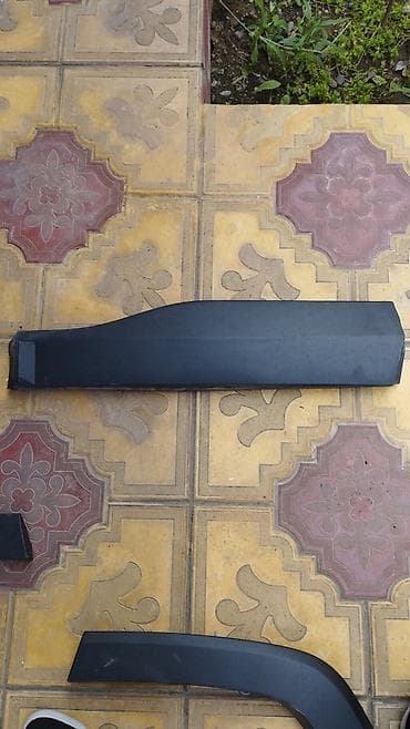 zaman relesi: Məhsul: Avtomobil üçün plastik palçıqqat/üstlük dəsti (qanad — 3