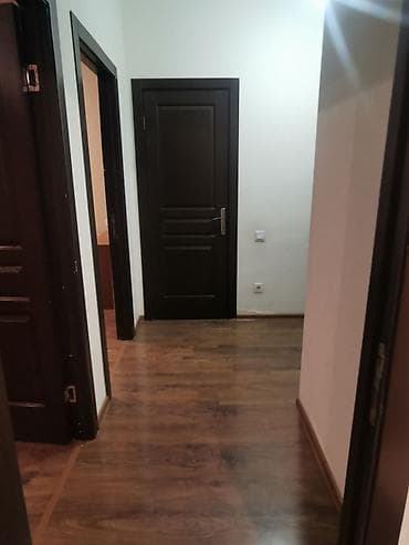 sizin menzil: Salam. Ev Hovsan mida 1de məktəblə uzbe üz olan binada — 7