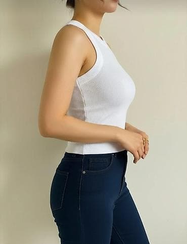 Qadınlar üçün ribli qolsuz top - Model: klassik dairəvi yaxalı, belə — 3