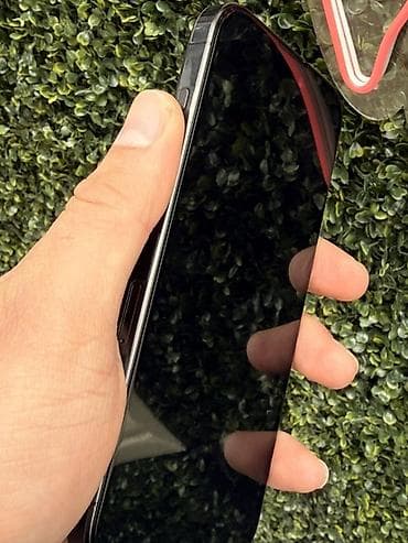 ikinci el iphone 13 pro: IPhone 15 Pro, 128 GB, Qara, Barmaq izi, Face ID — 5