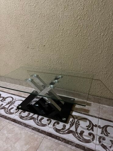 sarmaşıq gülü: Jurnal masası, İşlənmiş, Açılmayan, Şüşə, Dördbucaq masa — 2