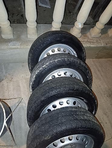 Аксессуары и тюнинг: Колесо 205 / 65 / R 16, 5 Болтов — 2