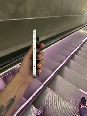 IPhone 15, 256 GB, Ağ, Face ID — 4