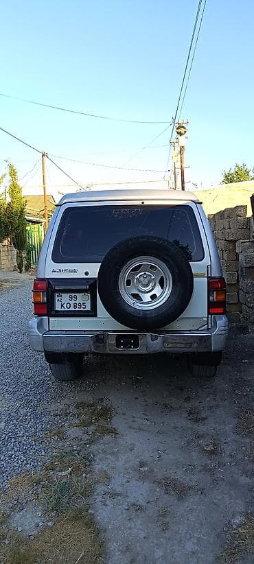 mitsubishi pickup: Mitsubishi Pajero, 1994 il - Kuzov: 5 qapılı SUV, ağ/gümüş rəng. - — 2