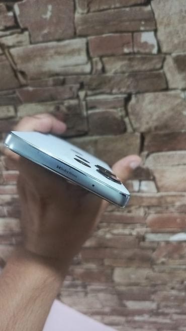 3 birinde printer: Motorola Moto G75, 256 GB — 4