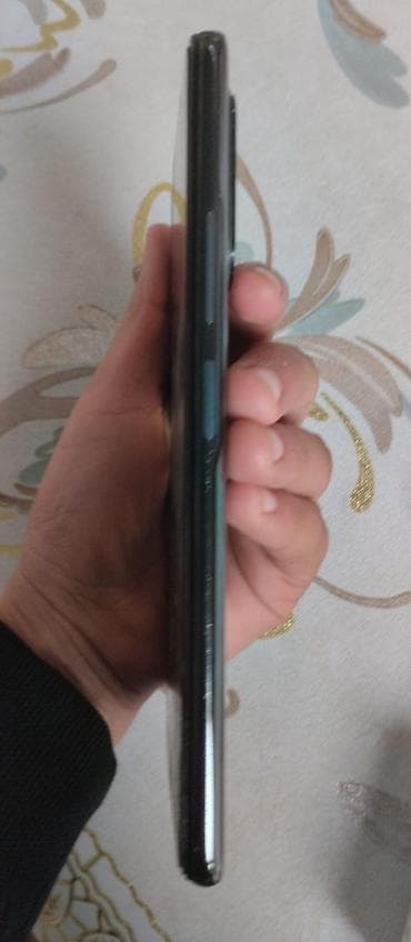 Техника и электроника: Poco F3, 128 ГБ, цвет - Черный, Сенсорный — 3