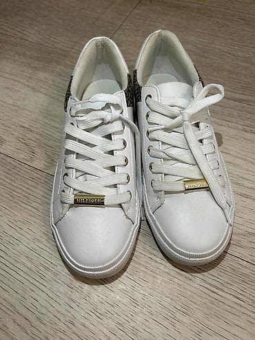 Кроссовки и спортивная обувь: Tommy Hilfiger 36,5 razmer çoxx rahatdır az geyilib Tommy Hilfiger — 4