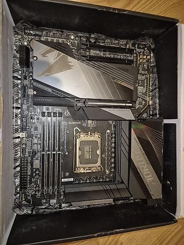 asus i7: Ana Platası Gigabyte AORUSRPOX, İşlənmiş — 3