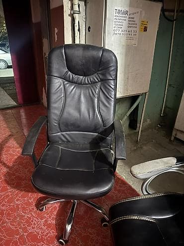 Ofis dolabları: Təkərli, Qolları tənzimlənmir, Süni dəri — 1