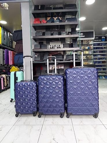 Çamadanlar: Sərt korpuslu səyahət çamadan dəsti – 3 ölçü - Rəng: tünd mavi - — 1