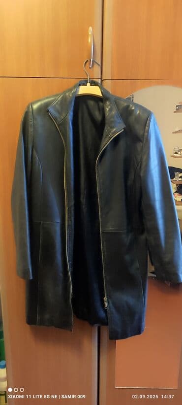 plaş modelleri 2022: Черный лайковый плащ натуральная кожа — 1