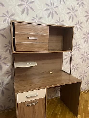 masa islenmis: Kompüter masası, İşlənmiş, Açılmayan, MDF, Kvadrat masa — 3