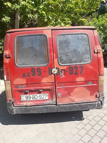 fiat štore 402: Qırmızı rəngli yük mikroavtobusu - Korpus: qapalı furgon tipli kuzov — 4
