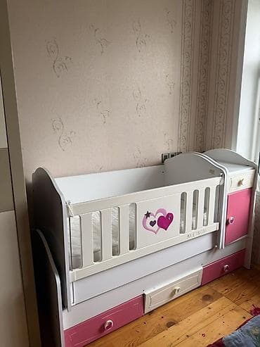 pilleken alti skaf: Uşaq beşiyi – Ali Bebe brendi - Rəng: ağ və çəhrayı kombinasiya, ön — 1