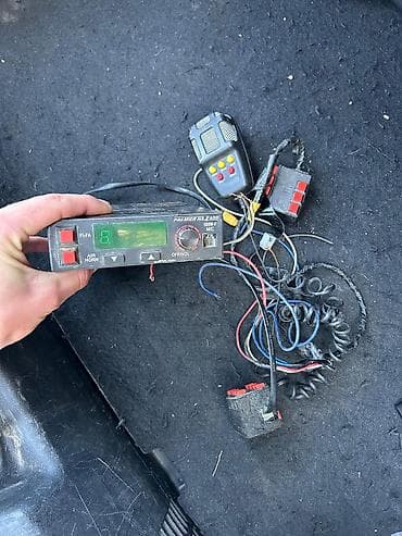 paltartiken masin: Avtomobil üçün səs gücləndirici və sirena idarəetmə sistemi - Model — 1