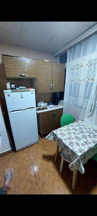 Mənzillər: 2 otaqlı, 35 kv. m — 4