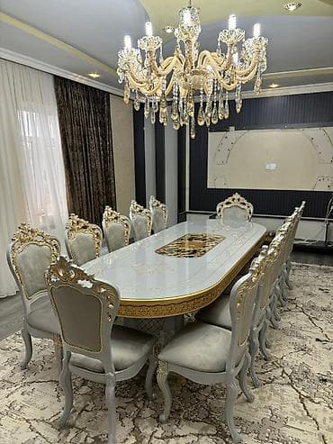 parda tul: Qonaq otağı üçün, Yeni, Açılmayan, Oval masa, 12 stul — 1
