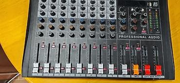 Musiqi alətləri: Professional Audio mikser pulti - 8 mono mikrofon/line kanalı: hər — 7
